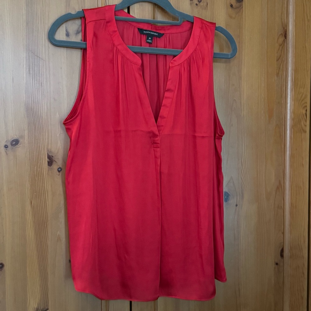 Banana Republic Vibrant Red Satin Sleeveless Blouse
